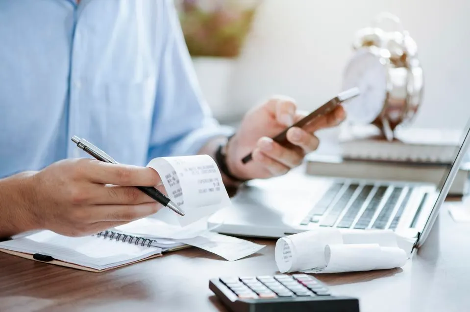 4 Common Tax Mistakes Businesses Can Avoid With Professional Help